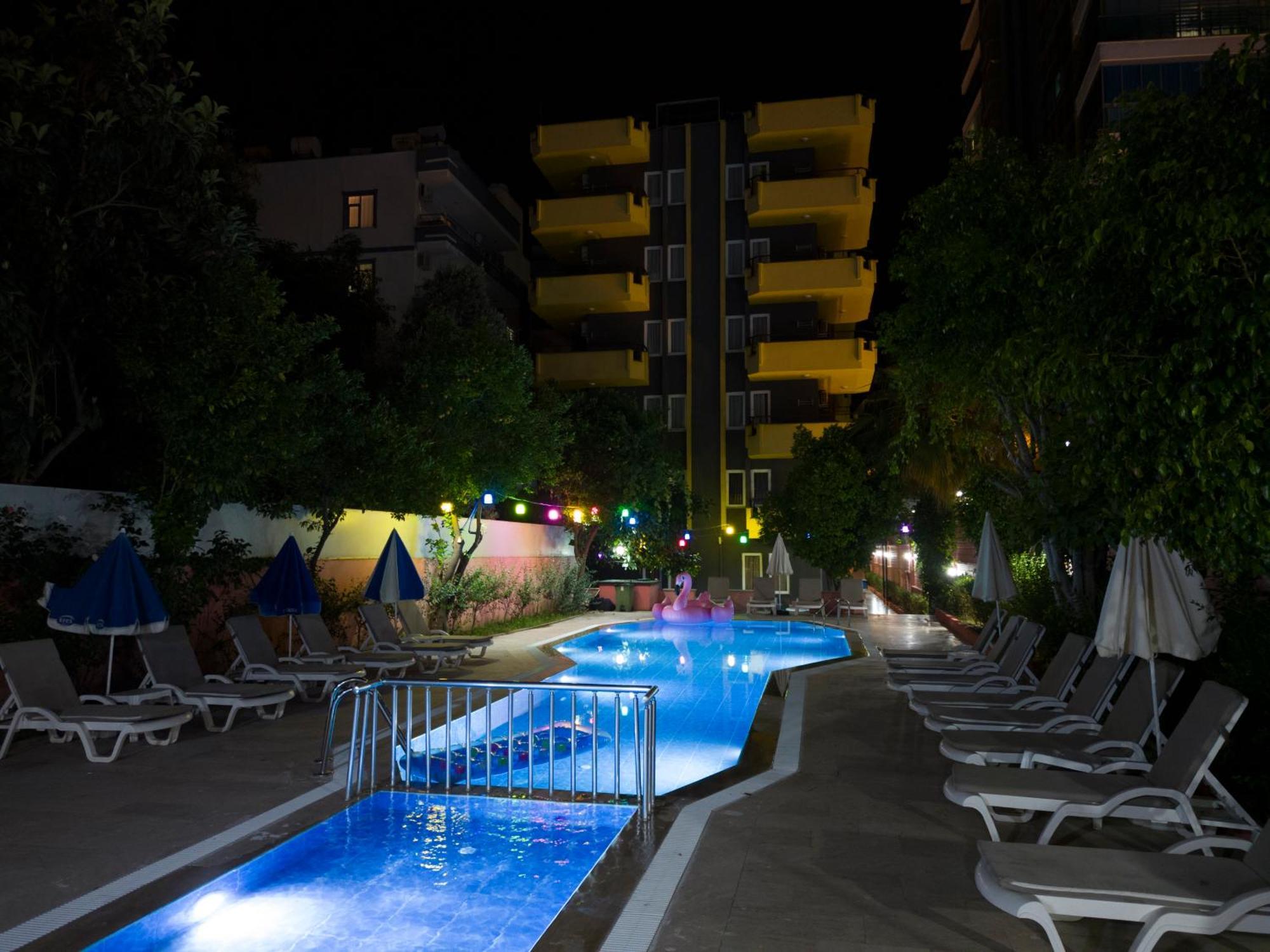 Gold Twins Boutique Hotel Αλάνια Εξωτερικό φωτογραφία