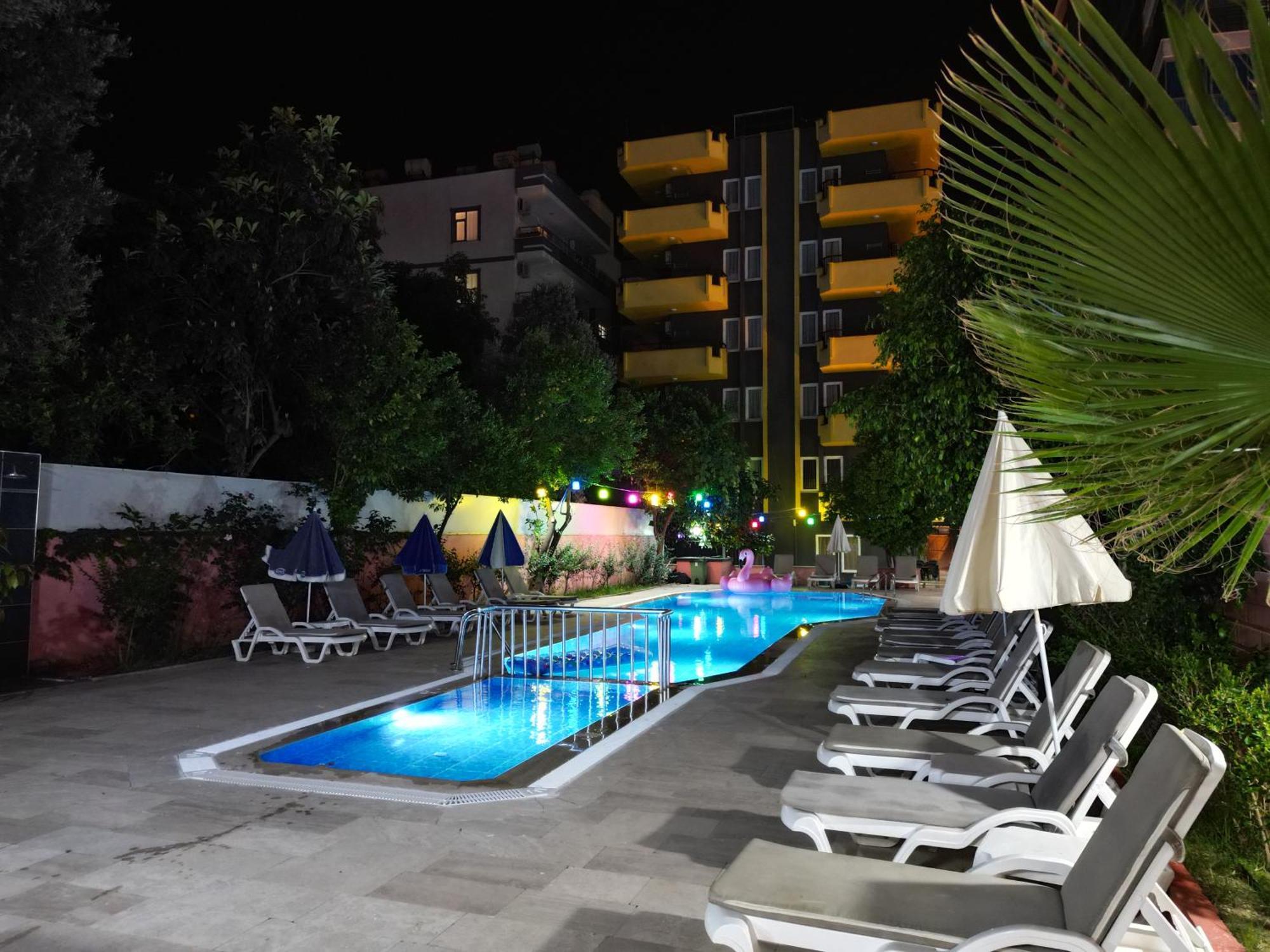 Gold Twins Boutique Hotel Αλάνια Εξωτερικό φωτογραφία